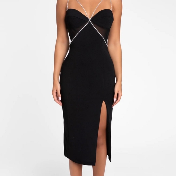 Dresses & Skirts - Heiress Beverly Hills Elegant Black Evening Dress.